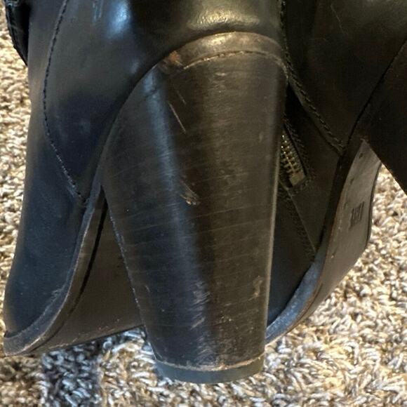 Frye Jenny Leather Ankle Boots Booties Black Stacked Heels Zip Buckle 7.5 B - Picture 9 of 9